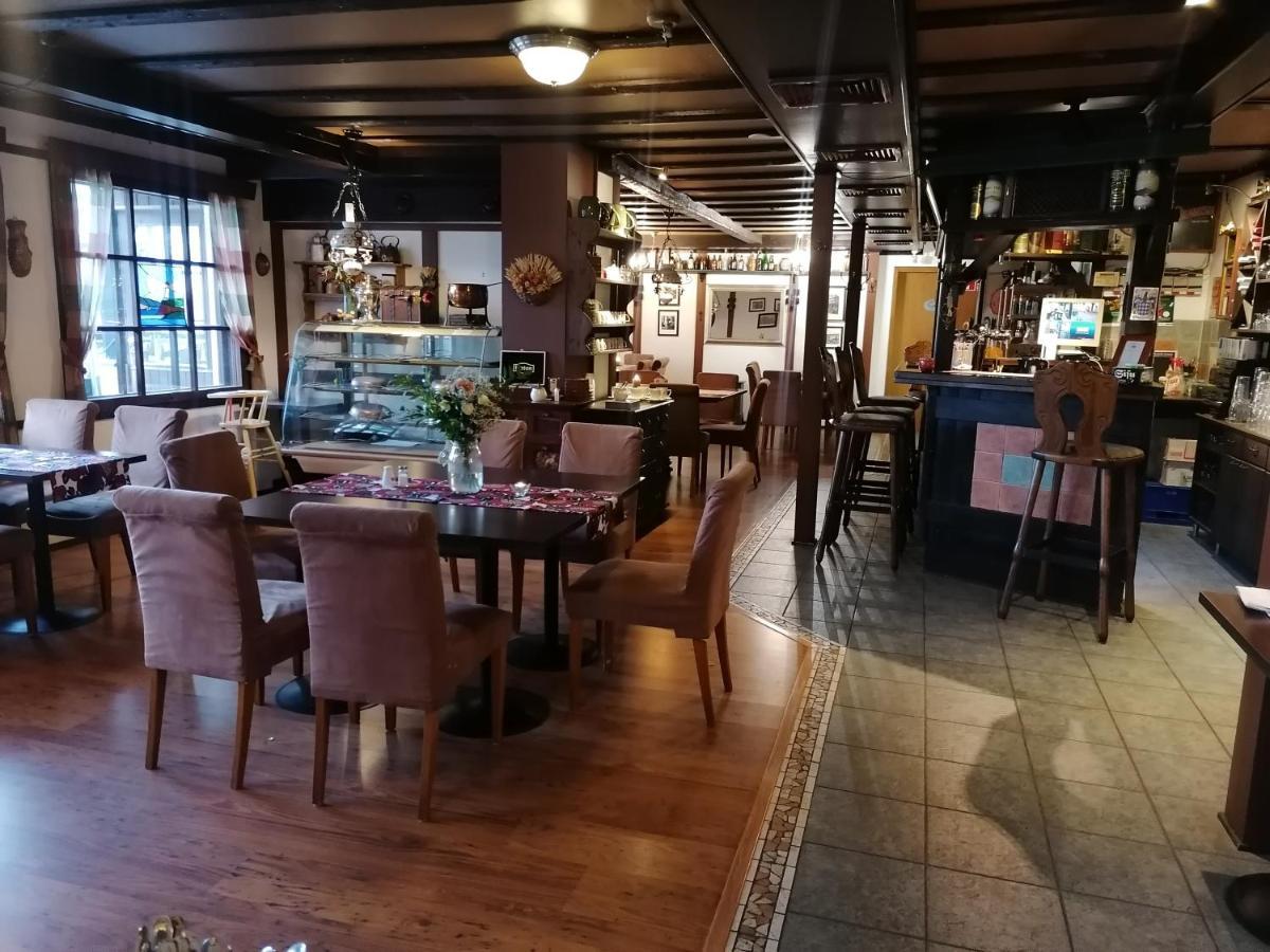Cronin'S Guesthouse Bed & Breakfast Heinola Exterior photo