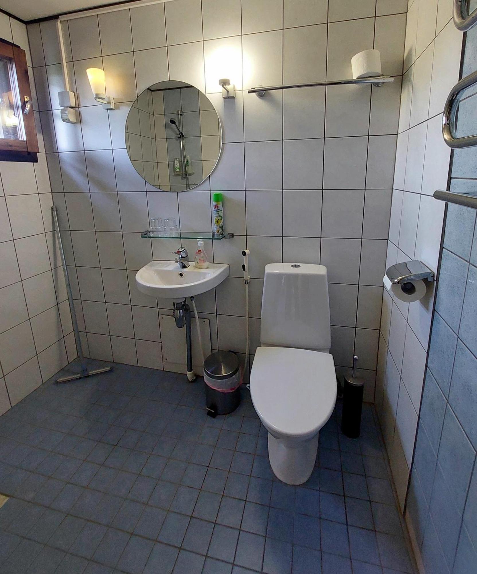 Cronin'S Guesthouse Bed & Breakfast Heinola Exterior photo