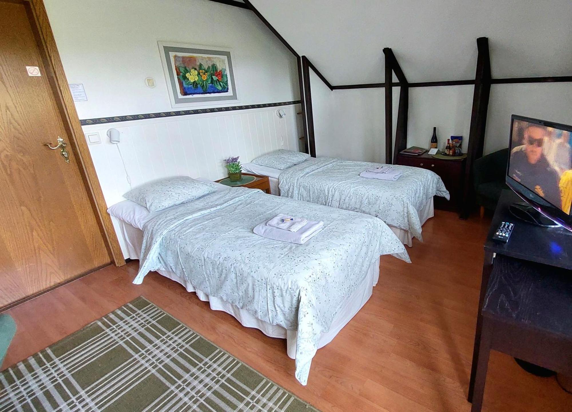 Cronin'S Guesthouse Bed & Breakfast Heinola Exterior photo