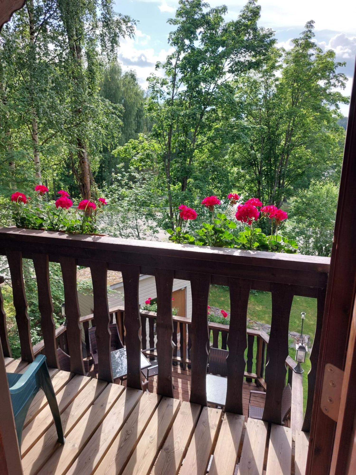 Cronin'S Guesthouse Bed & Breakfast Heinola Exterior photo